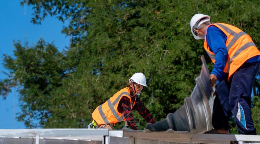Professional residential roofers in Sidnaw, MI